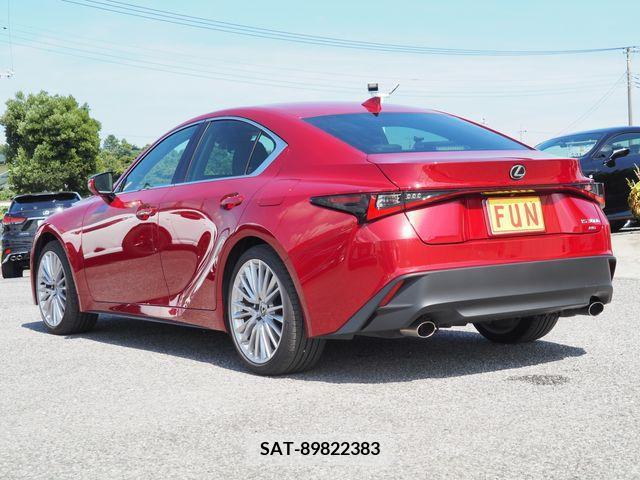 Lexus IS 2023-02 388414-5