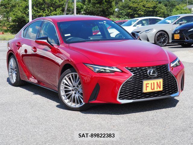 Lexus IS 2023-02 388414-2