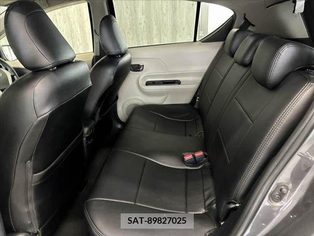 Toyota AQUA 2012-11 385221-18