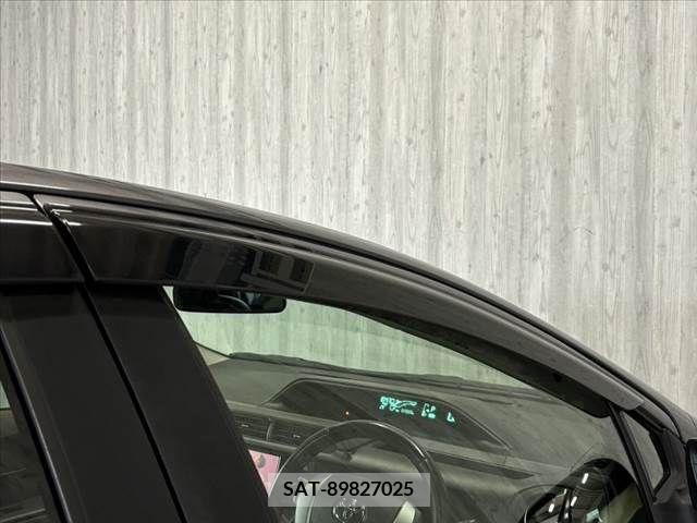 Toyota AQUA 2012-11 385221-26