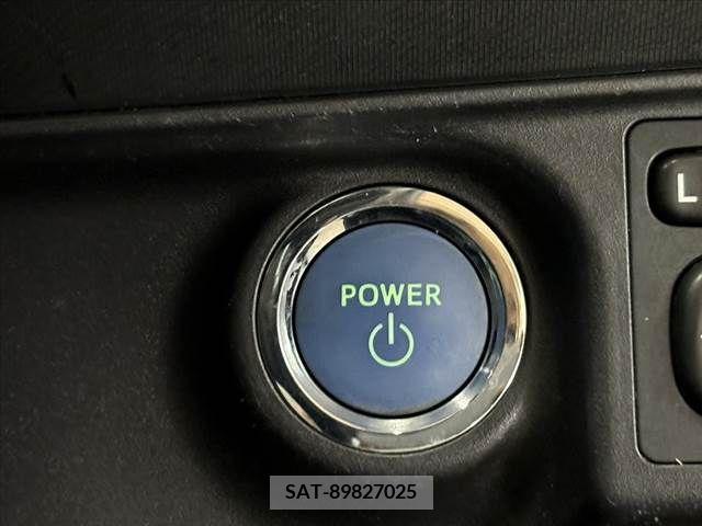 Toyota AQUA 2012-11 385221-23