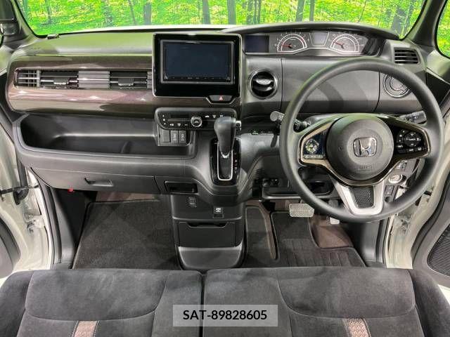 Honda N BOX CUSTOM 2019-08 279112-1