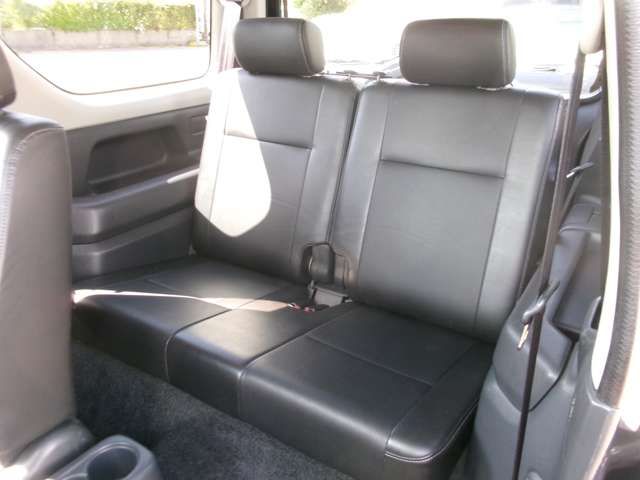 Suzuki JIMNY 2011-01 2430-12