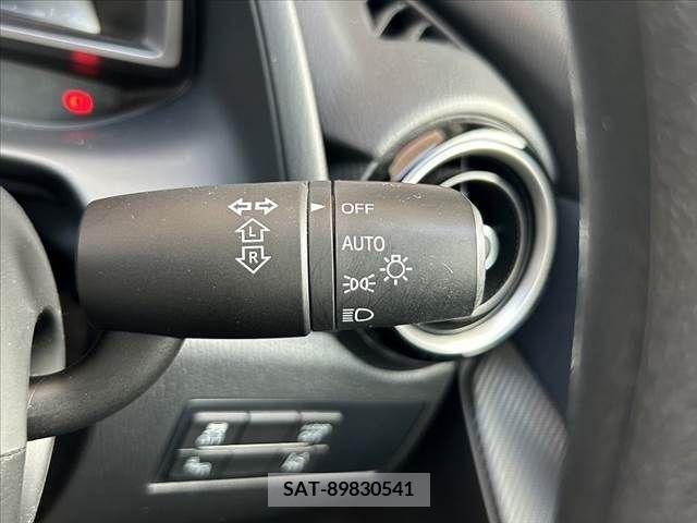Mazda DEMIO 2015-08 327974-5