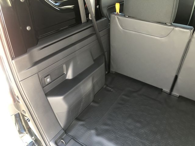 Honda N-VAN 2022-11 181008-9