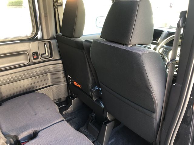 Honda N-VAN 2022-11 181008-16
