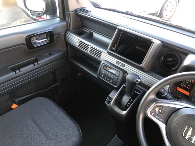 Honda N-VAN 2022-11 181008-22