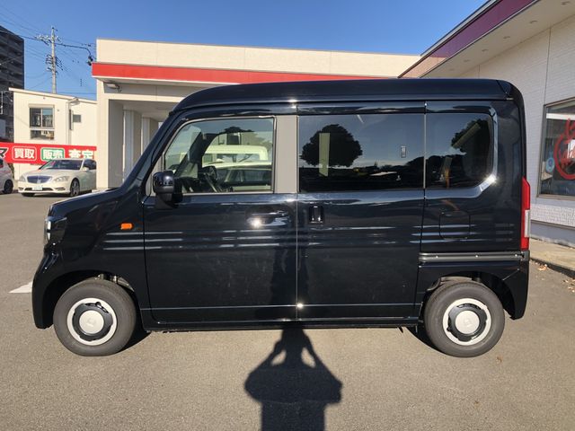 Honda N-VAN 2022-11 181008-3