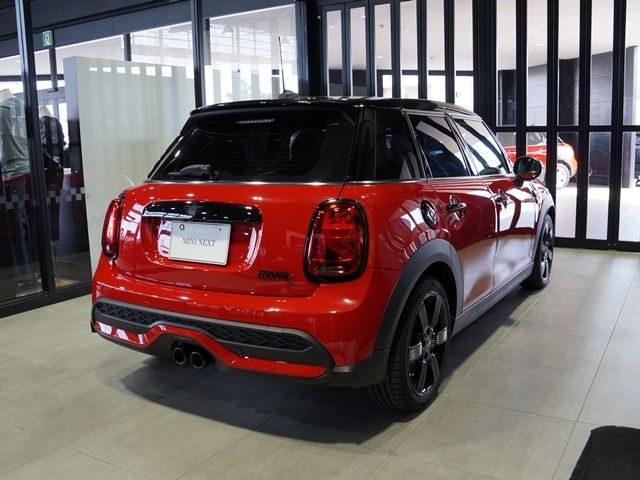 Bmw MINI 2022-08 4982-1