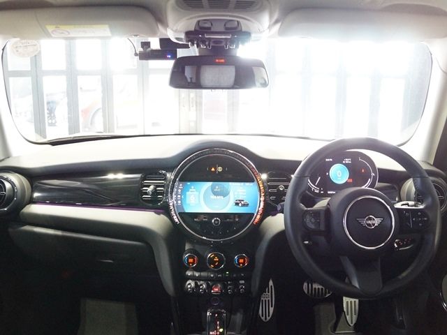 Bmw MINI 2022-08 4982-3