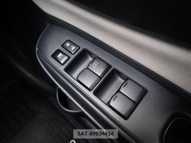 Nissan NOTE 2020-02 302461-11