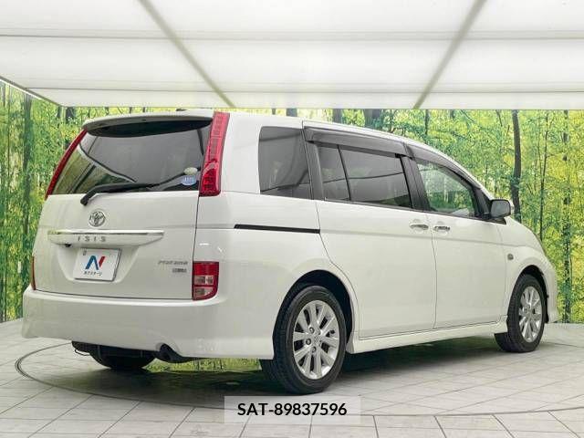 Toyota ISIS 2010-07 327463-17