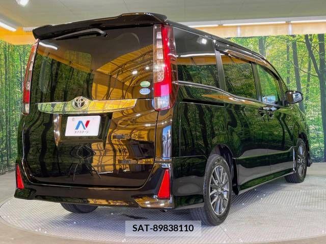 Toyota NOAH 2014-03 339478-18