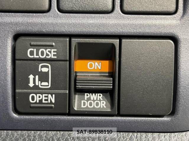 Toyota NOAH 2014-03 339478-4