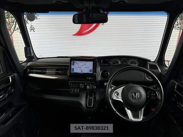 Honda N BOX CUSTOM 2017-08 335451-1