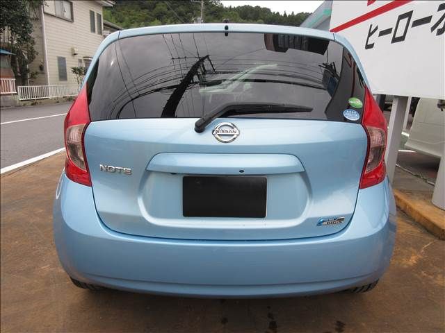 Nissan NOTE 2013-07 5562-3