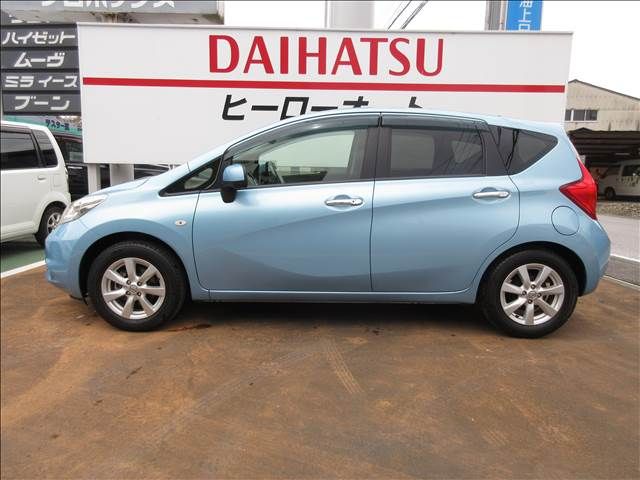 Nissan NOTE 2013-07 5562-4