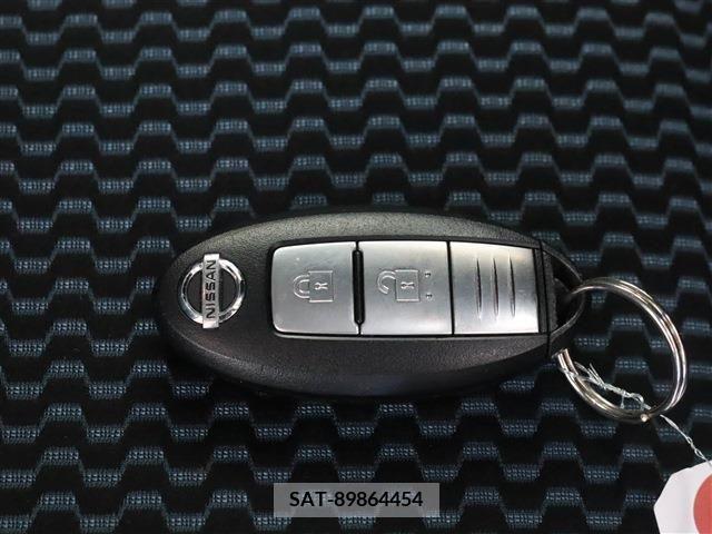 Nissan NOTE 2014-06 279931-16