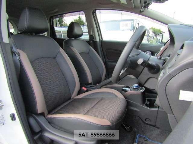 Nissan NOTE 2018-10 365394-16