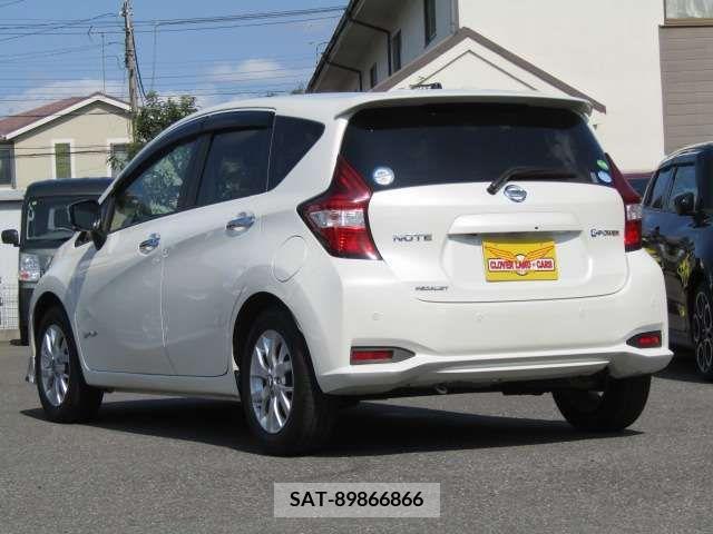 Nissan NOTE 2018-10 365394-11
