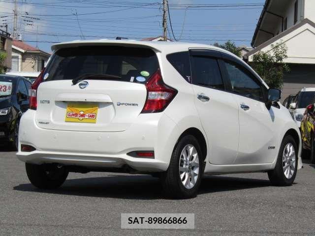 Nissan NOTE 2018-10 365394-10