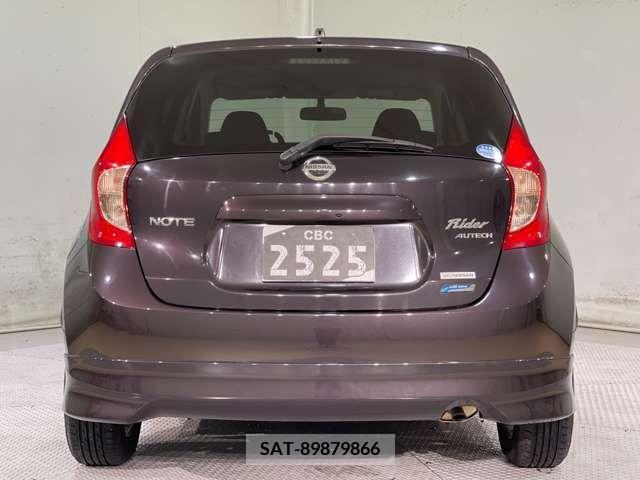 Nissan NOTE 2013-03 204886-9