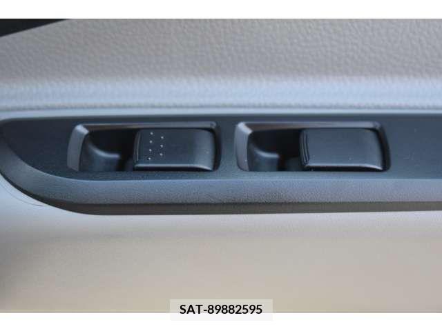 Mitsubishi CANTER 2021-08 294809-11