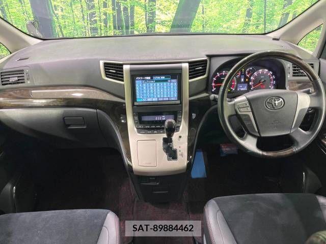 Toyota VELLFIRE 2013-02 243030-1