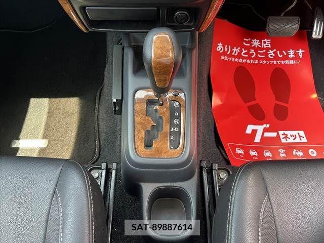 Suzuki JIMNY 2011-04 362143-11