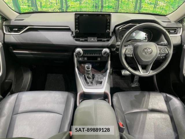 Toyota RAV4 2021-01 313130-1
