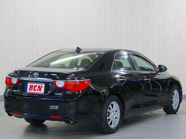 Toyota MARK X 2012-03 187203-2