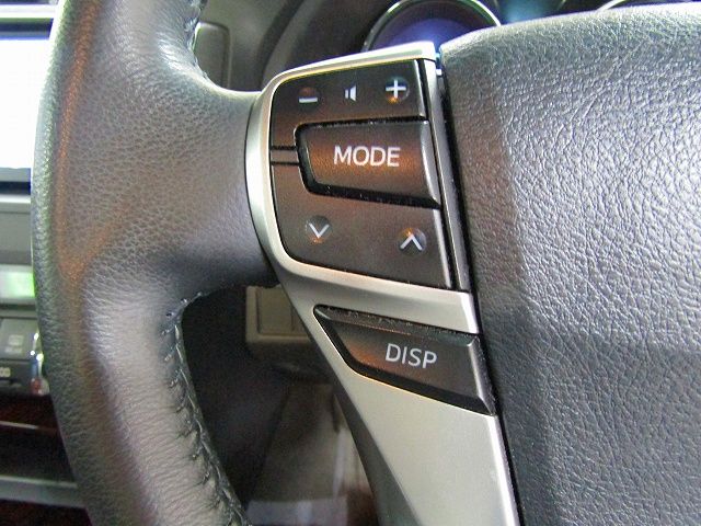 Toyota MARK X 2012-03 187203-15
