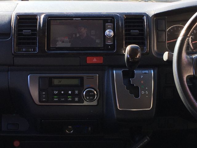 Toyota REGIUSACE VAN 2017-06 192500-6