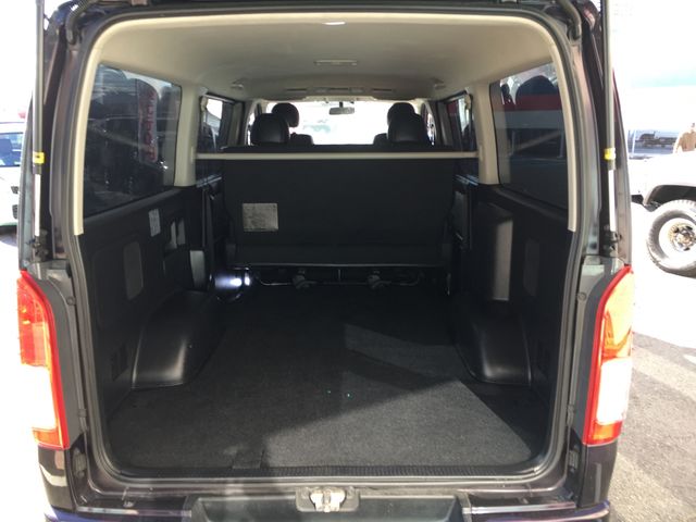 Toyota REGIUSACE VAN 2017-06 192500-12
