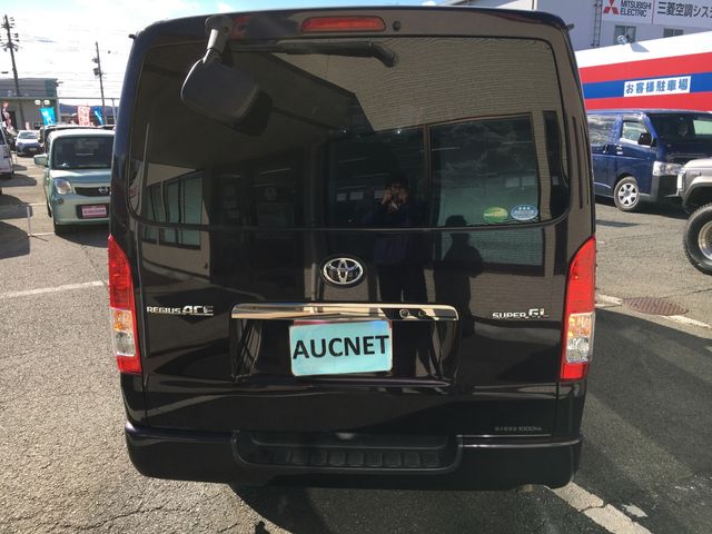 Toyota REGIUSACE VAN 2017-06 192500-4