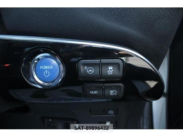 Toyota PRIUS PHV 2017-03 236001-4