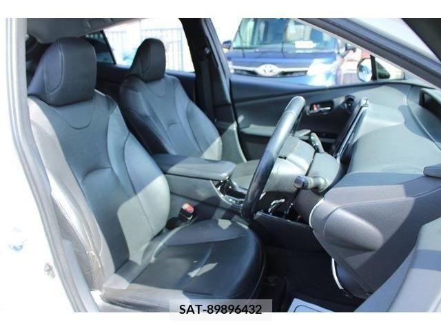 Toyota PRIUS PHV 2017-03 236001-12