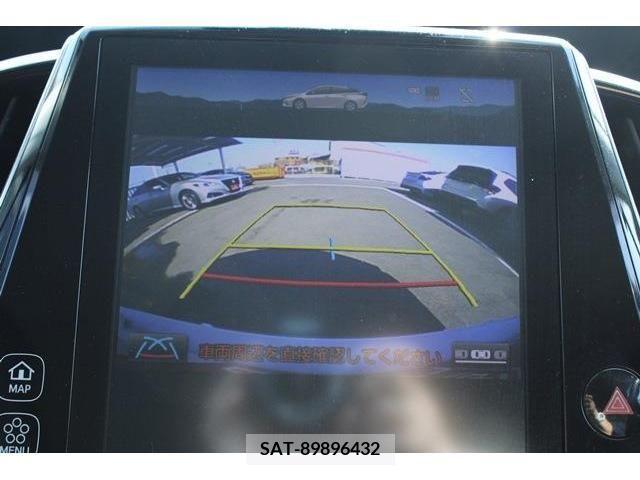 Toyota PRIUS PHV 2017-03 236001-2