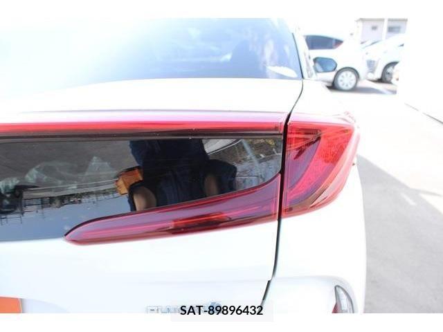 Toyota PRIUS PHV 2017-03 236001-10