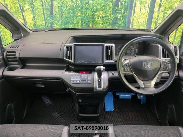 Honda e 2013-01 377884-1