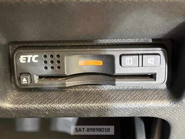 Honda e 2013-01 377884-7