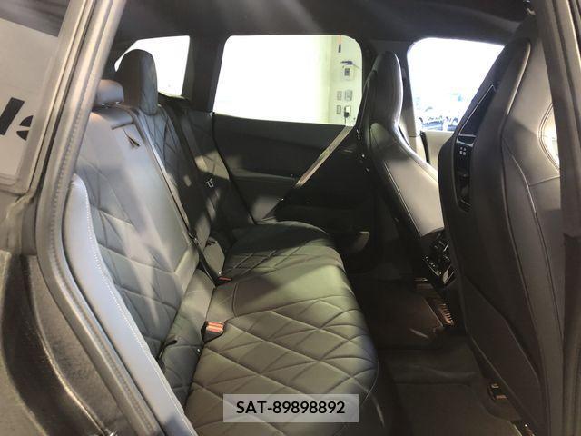 Bmw IX 2022-02 221432-11
