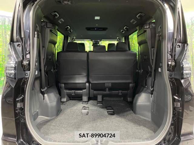 Toyota VOXY 2023-05 289280-11