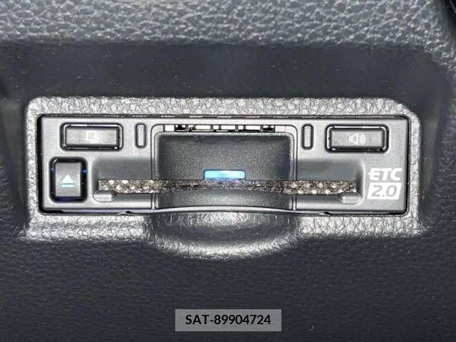 Toyota VOXY 2023-05 289280-6