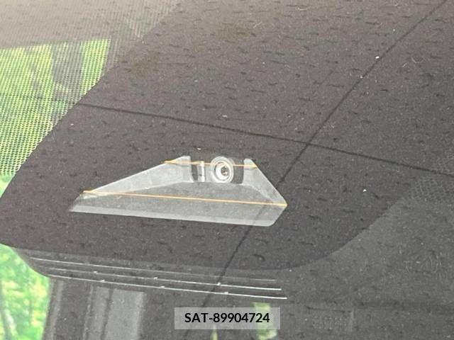 Toyota VOXY 2023-05 289280-3