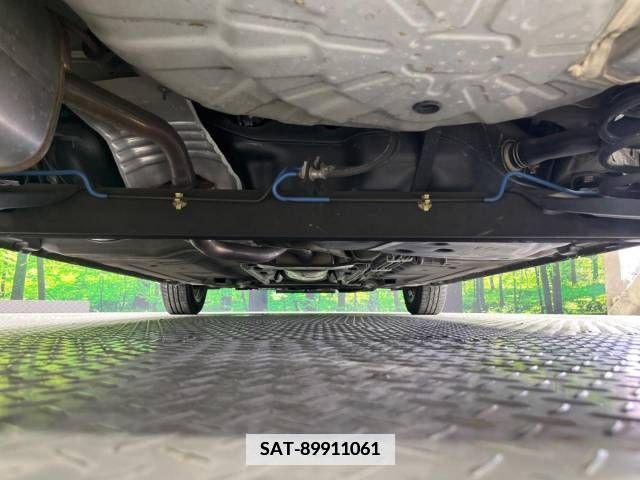 Nissan CUBE 2013-07 379694-19