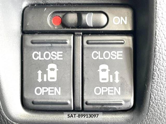 Honda N BOX CUSTOM 2015-08 306781-6
