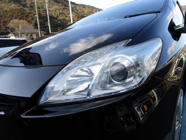 Toyota PRIUS 2011-01 3513-27