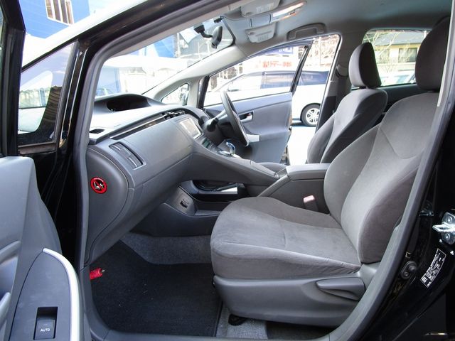 Toyota PRIUS 2011-01 3513-23