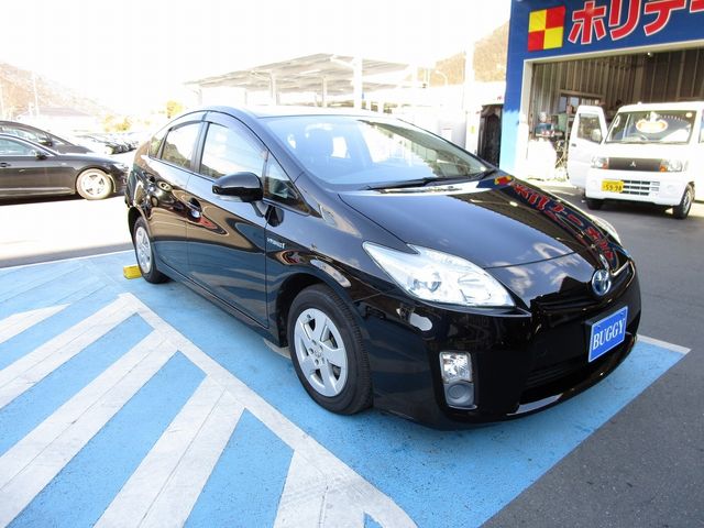 Toyota PRIUS 2011-01 3513-2